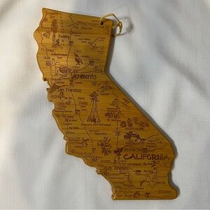 Totally Bamboo California State Cutting & Charcuterie Board Cities Wooden Hang